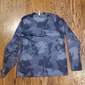 Long sleeve performance short camo